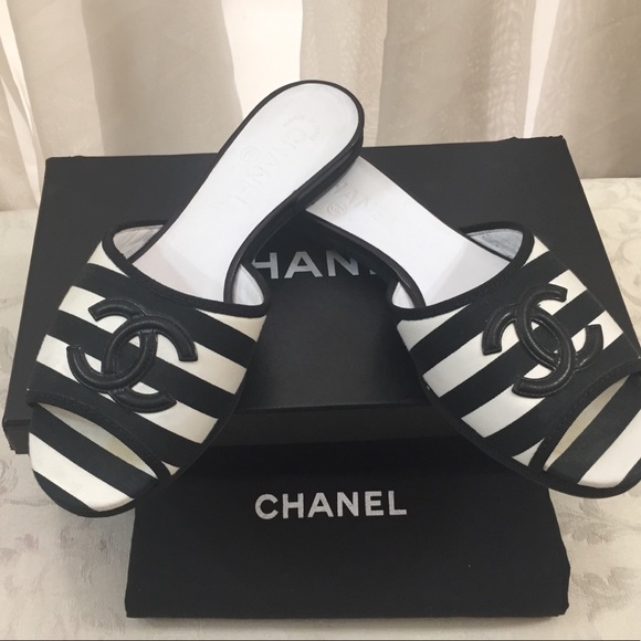 CHANEL Shoes - 🆕 Chanel CC stripped Sandals 🏖 🌞